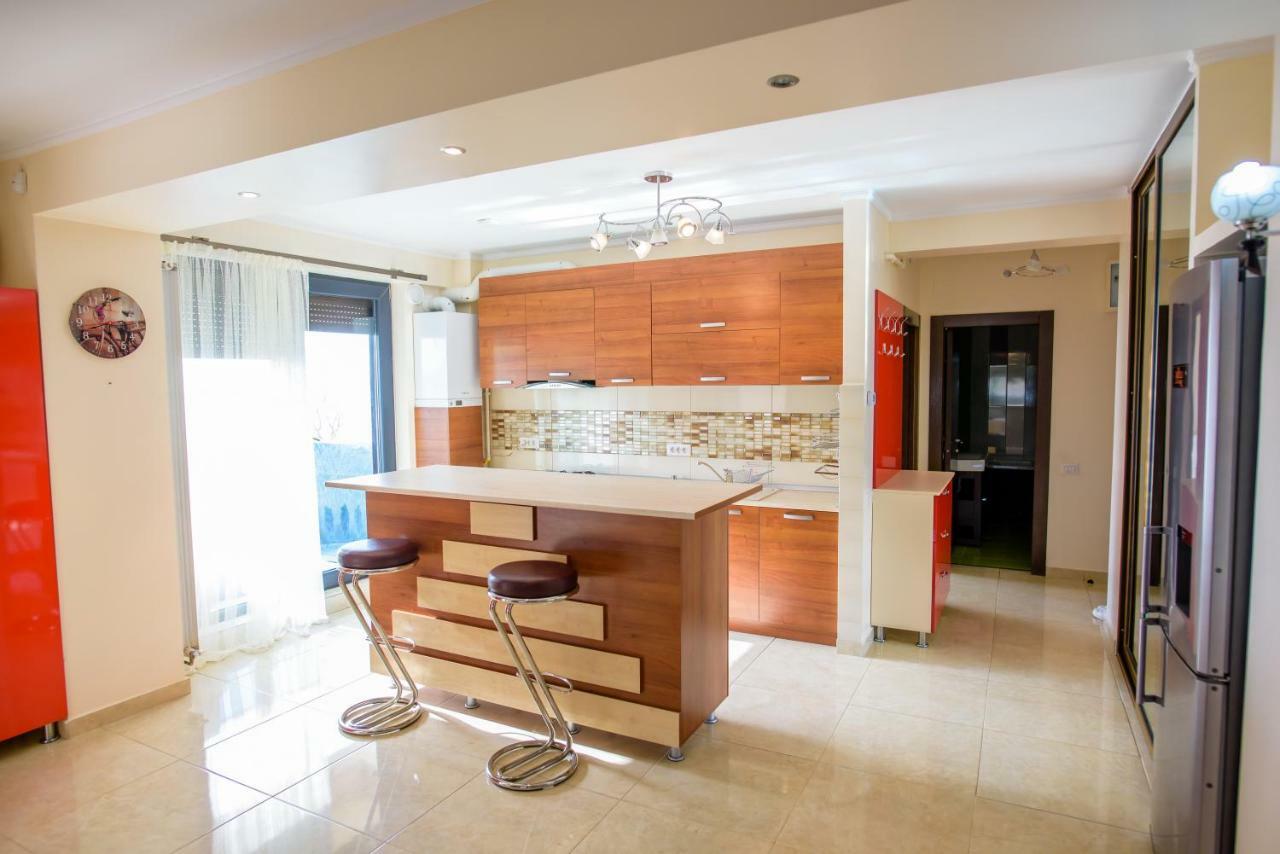 C&Y Zev Apartments Mamaia Εξωτερικό φωτογραφία